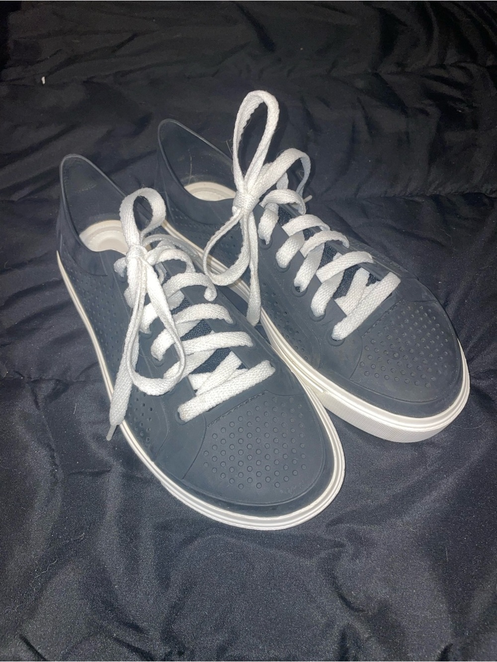 Crocs iconic comfort black/dark Navy Low-Top Lace-Up Sneakers w7